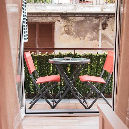 Casa Masaniello - In Historical Center Toledo Station * Νάπολη